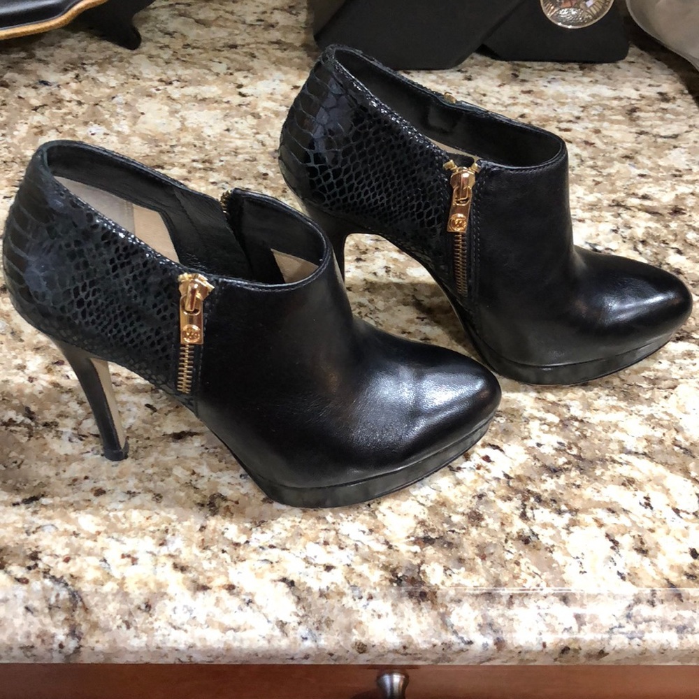 Michael Kors Bootie